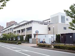 姪浜中学校