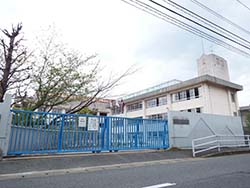 飯倉中央小学校